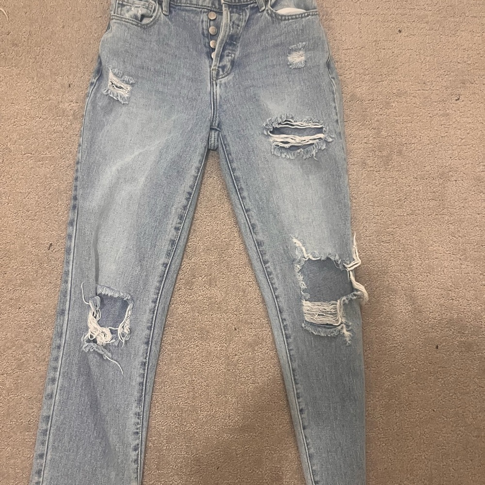 Light wash ripped pacsun jeans